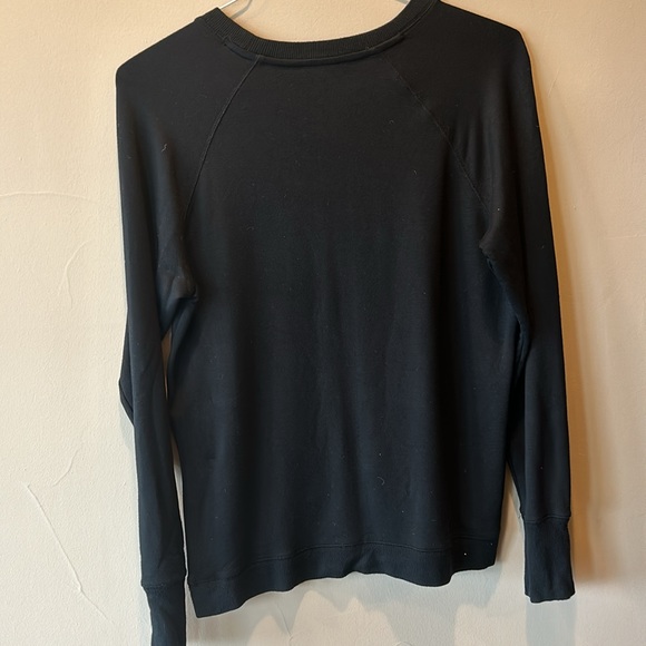 ATHLETA lightweight black sweatshirt with asymmetrical bottom size small - Picture 4 of 5